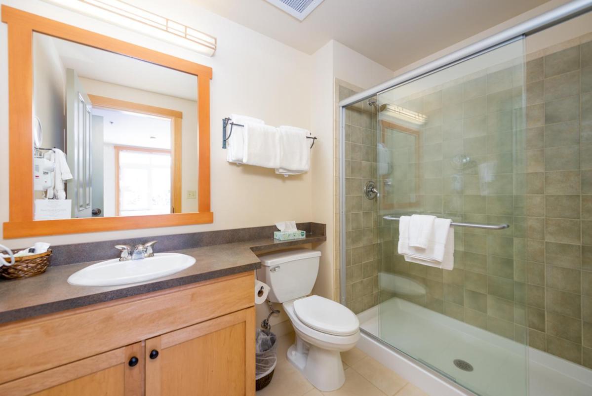Schweitzer Mountain Resort White Pine Lodge Sandpoint Bagian luar foto